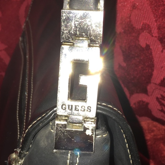 Guess Small Handbag - Picture 7 of 7
